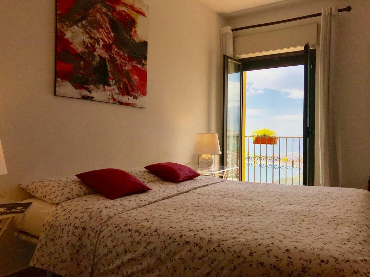 Bellavista Apartments Таорміна Екстер'єр фото